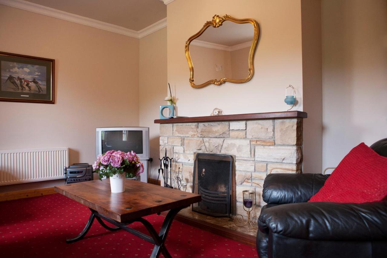 Inviting 4-Bed House In Strokestownヴィラ エクステリア 写真