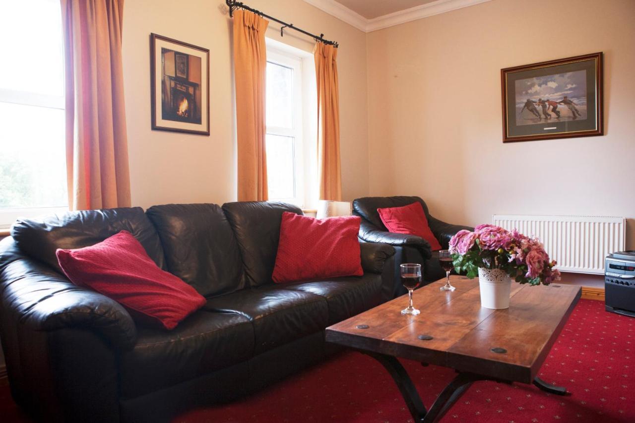 Inviting 4-Bed House In Strokestownヴィラ エクステリア 写真